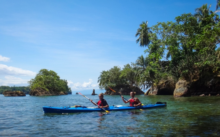 sea kayaking in costa rica gap year